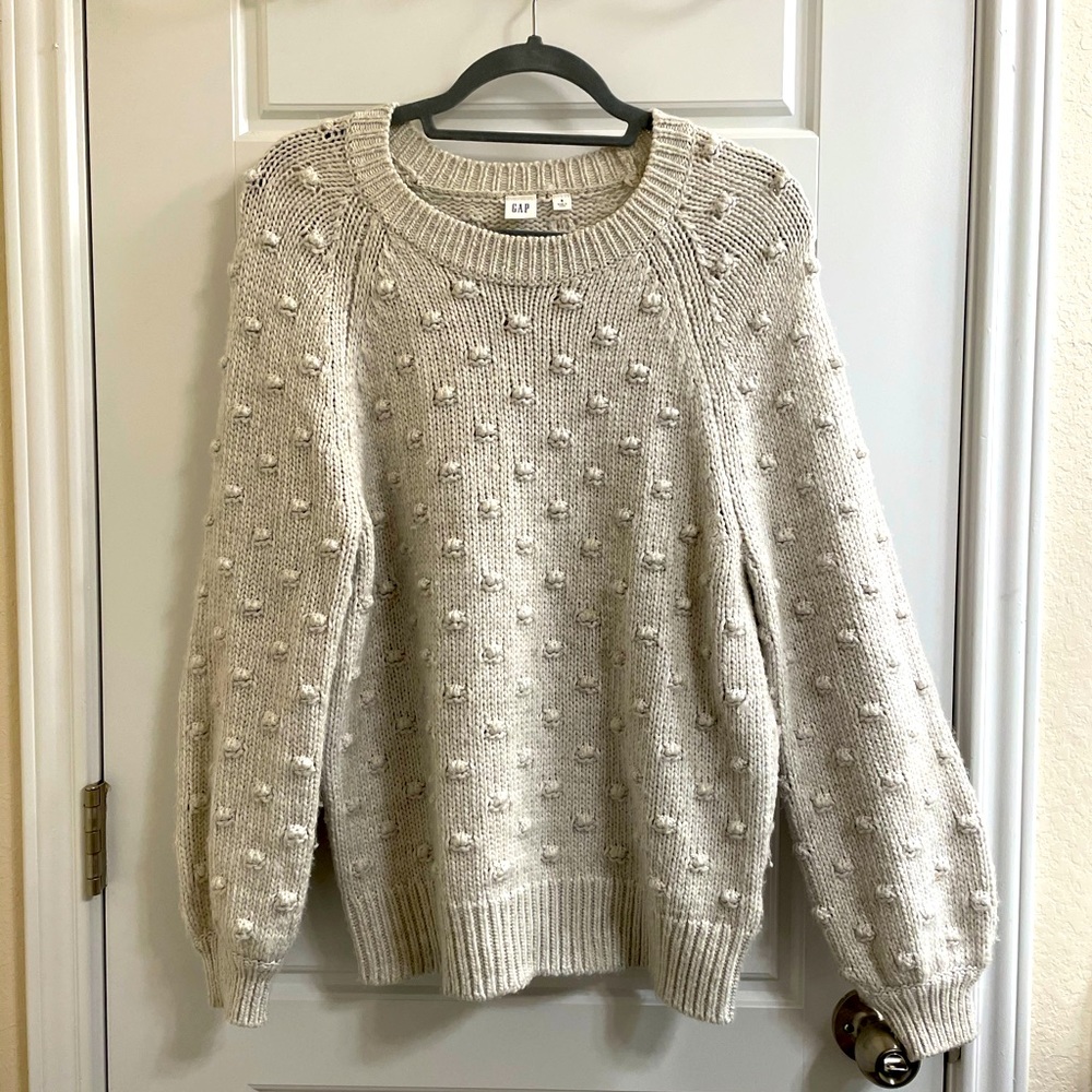 Like new Gap bobble pom-pom accent tunic sweater